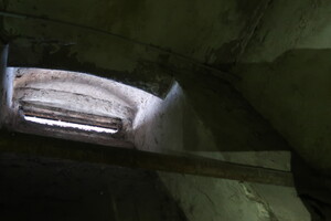 nálezy ve sklepení pod komandaturou SS