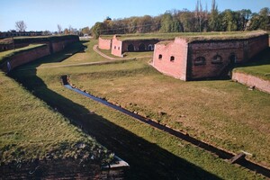 Pohled na část pevnosti z valu