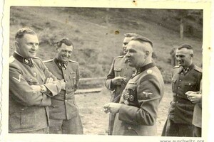 hlavní dozorci Osvětimi