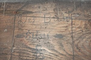 nálezy ve sklepení pod komandaturou SS