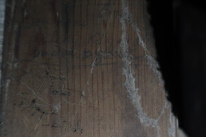 nálezy ve sklepení pod komandaturou SS