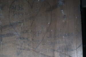 nálezy ve sklepení pod komandaturou SS