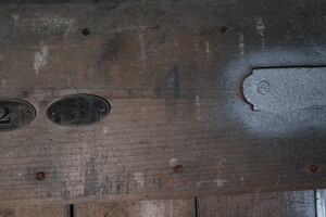 nálezy ve sklepení pod komandaturou SS