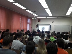 předn&aacute;&scaron;ky ve &scaron;kol&aacute;ch