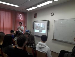 předn&aacute;&scaron;ky ve &scaron;kol&aacute;ch