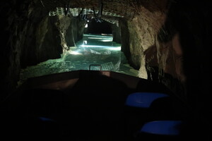 tajná nacistická podzemní továrna