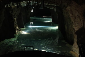 tajná nacistická podzemní továrna