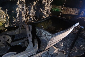 tajná nacistická podzemní továrna