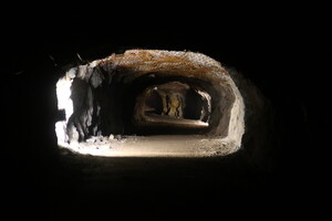 tajná nacistická podzemní továrna