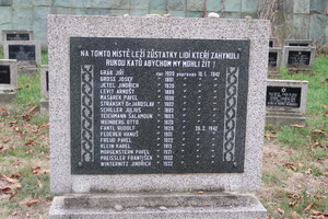 památníček pověšených v ghettu za pašování dopisů z ghetta