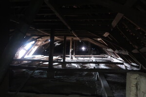 půda podmokelské kasárny