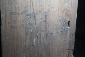 nálezy ve sklepení pod komandaturou SS